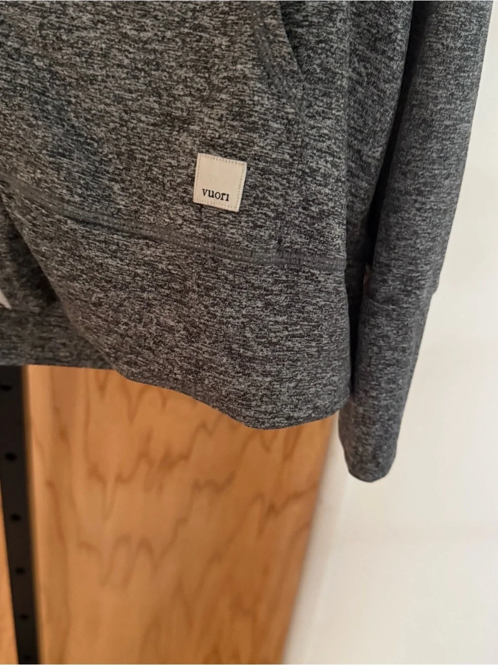 Vuori Halo Performance Heather Charcoal Full-Zip Hoodie size large - Picture 3 of 4